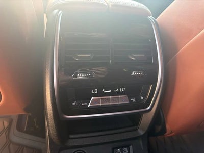 2024 BMW X7 M60i