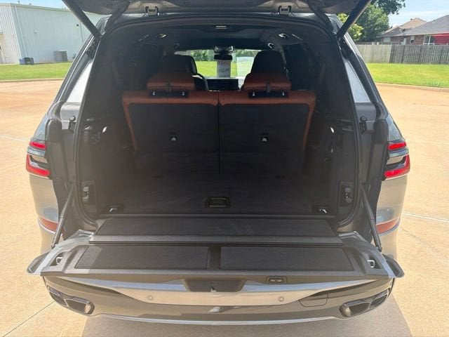 2024 BMW X7 M60i