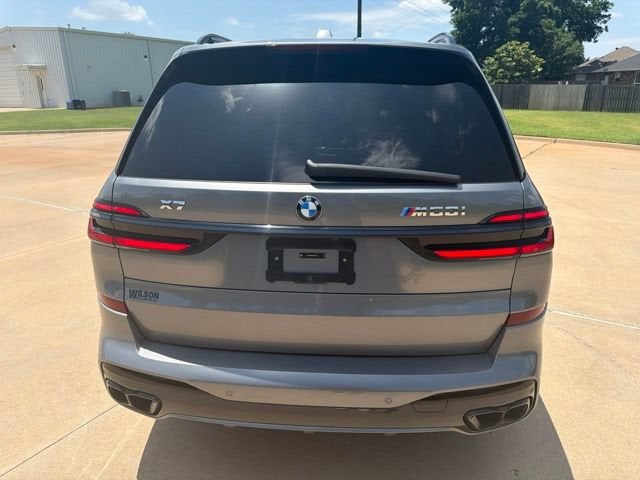 2024 BMW X7 M60i