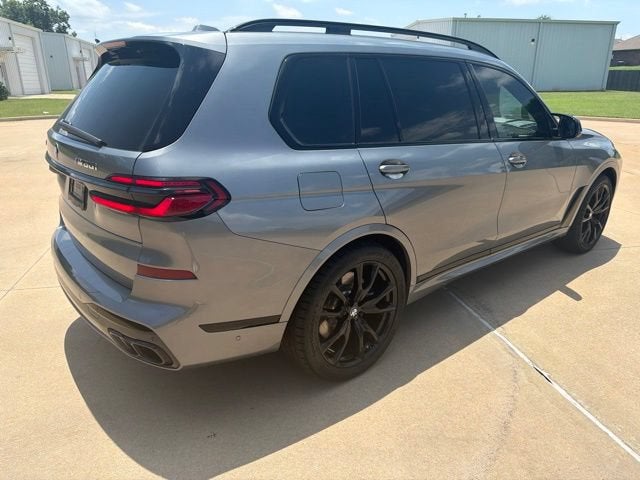 2024 BMW X7 M60i