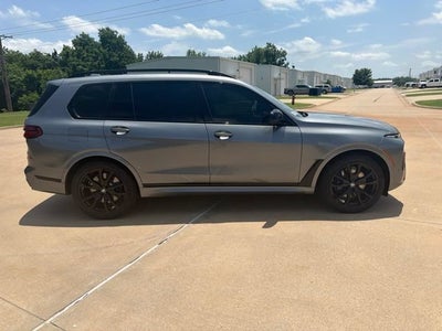 2024 BMW X7 M60i