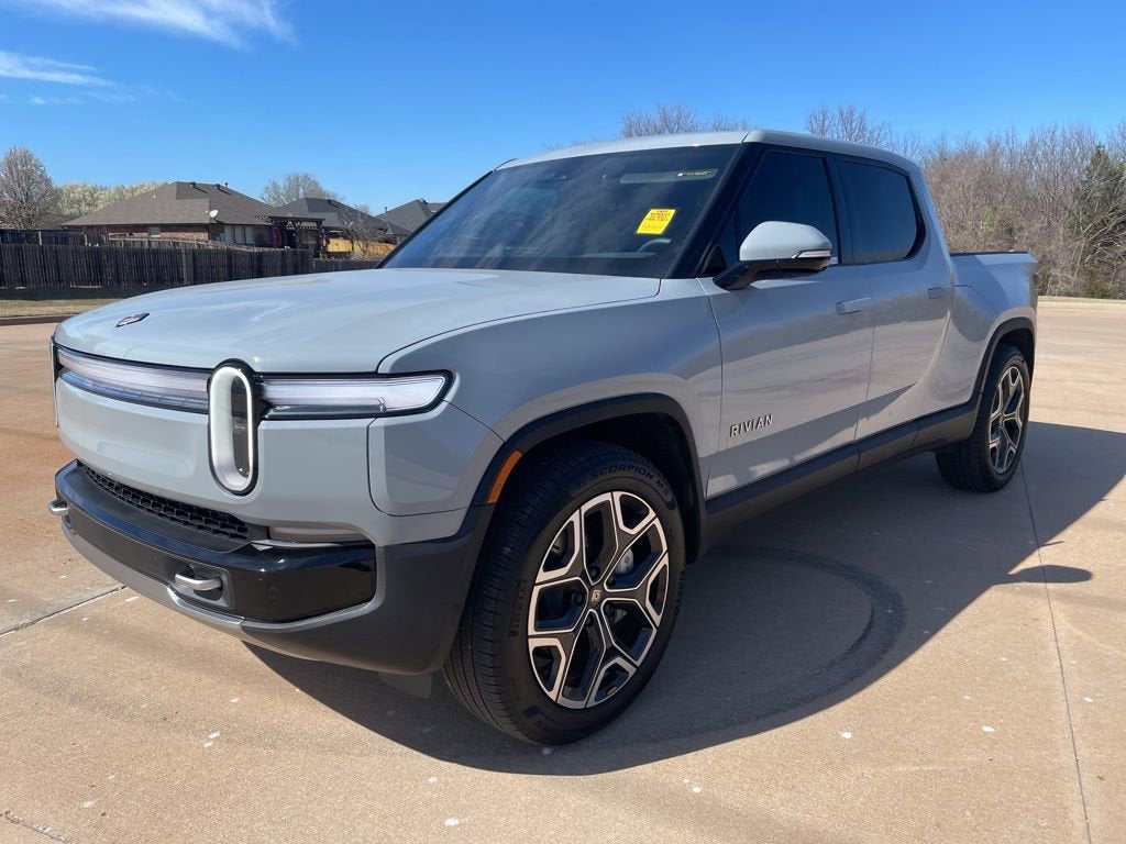 2025 RIVIAN R1T Adventure