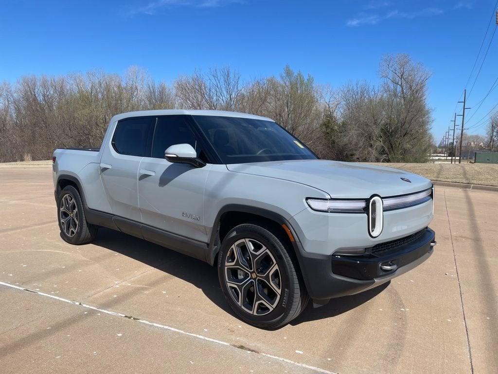 2025 RIVIAN R1T Adventure