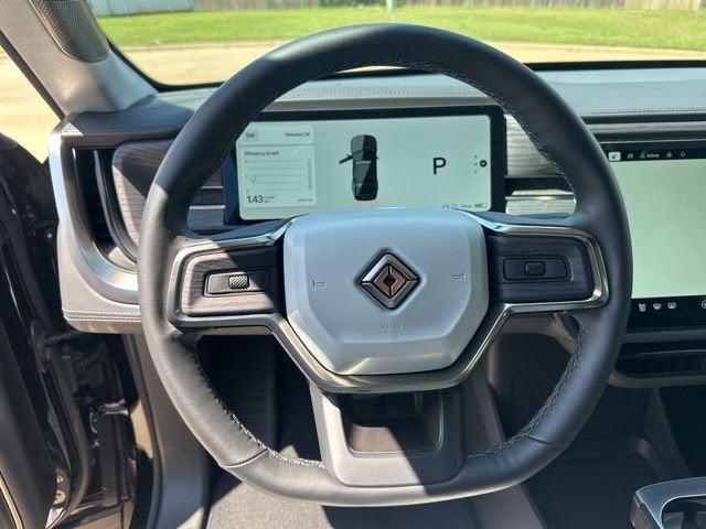 2025 RIVIAN R1S Adventure