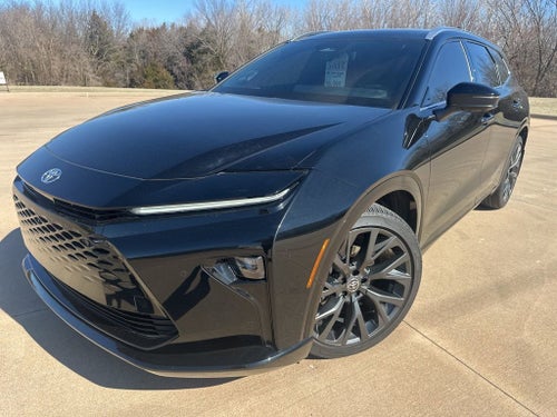 2025 Toyota Crown Signia XLE