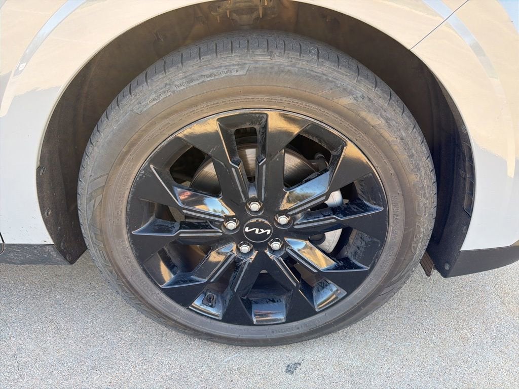 2023 Kia Carnival SX