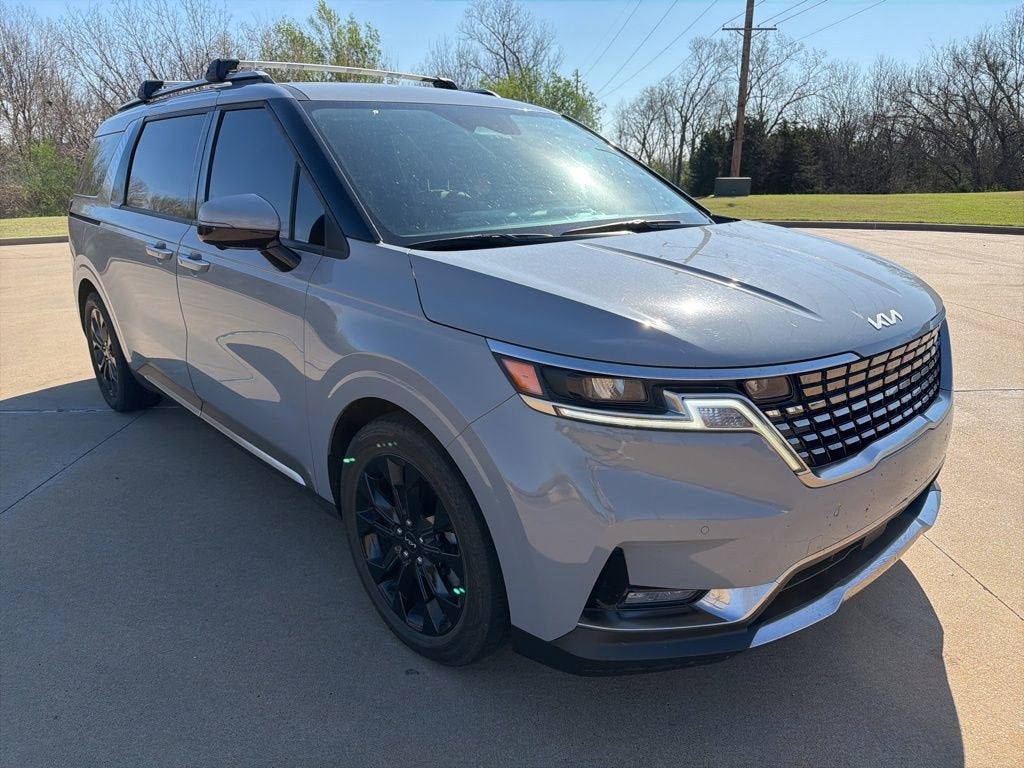 2023 Kia Carnival SX