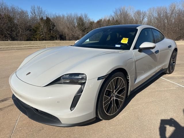 2022 Porsche Taycan Base