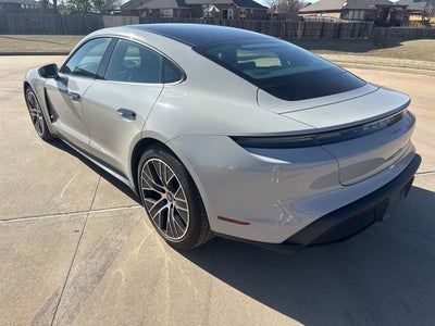 2022 Porsche Taycan Base