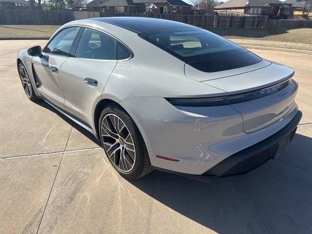 2022 Porsche Taycan Base