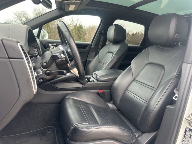 2020 Porsche Cayenne Base