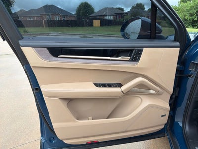 2024 Porsche Cayenne S