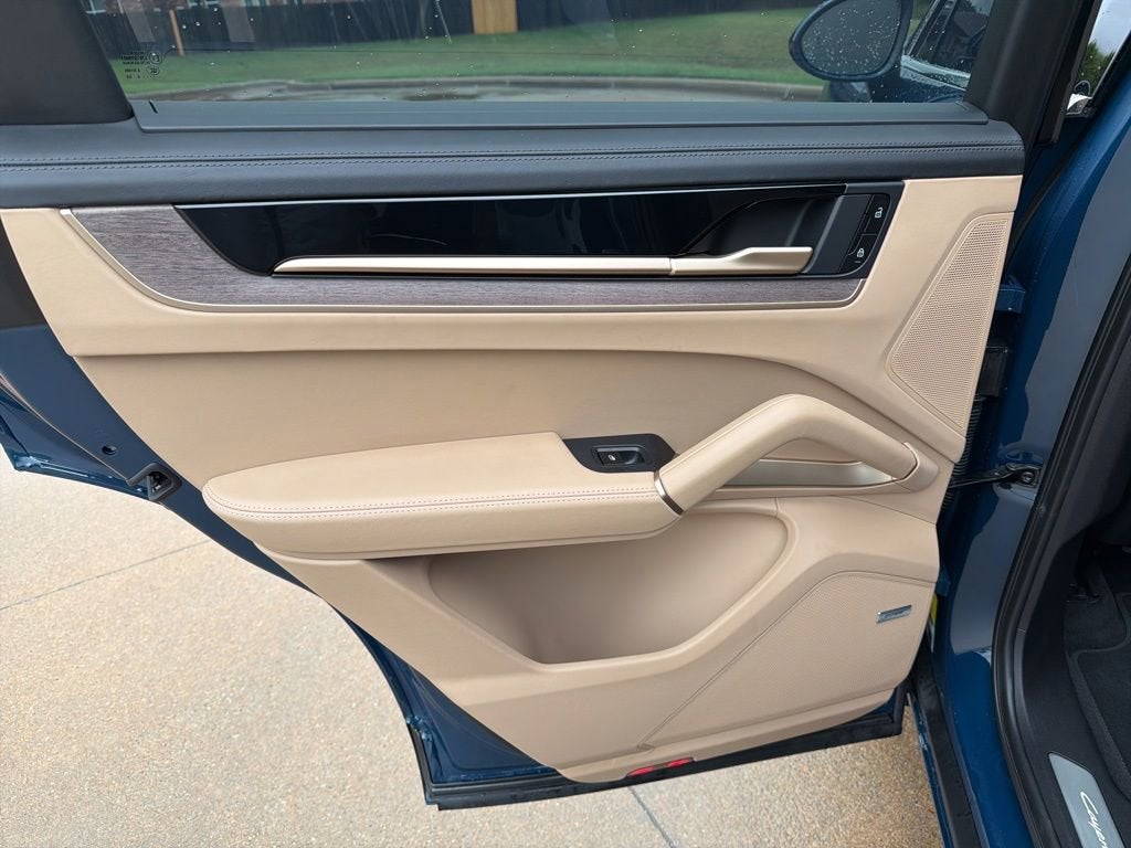 2024 Porsche Cayenne S