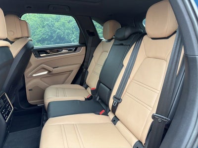 2024 Porsche Cayenne S