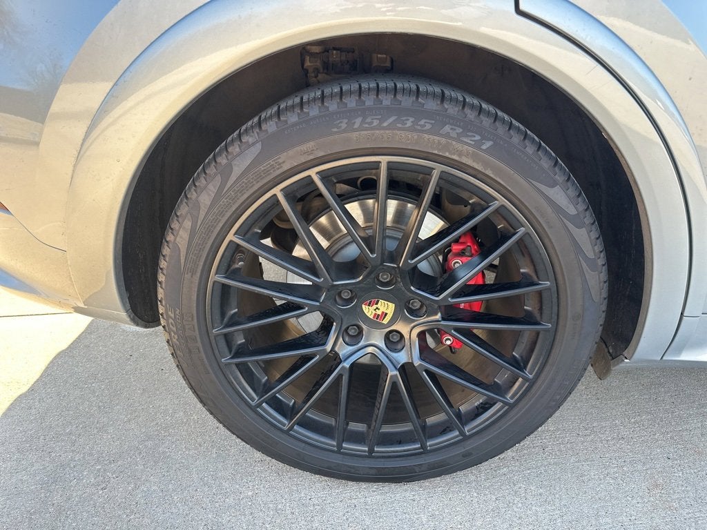 2021 Porsche Cayenne GTS