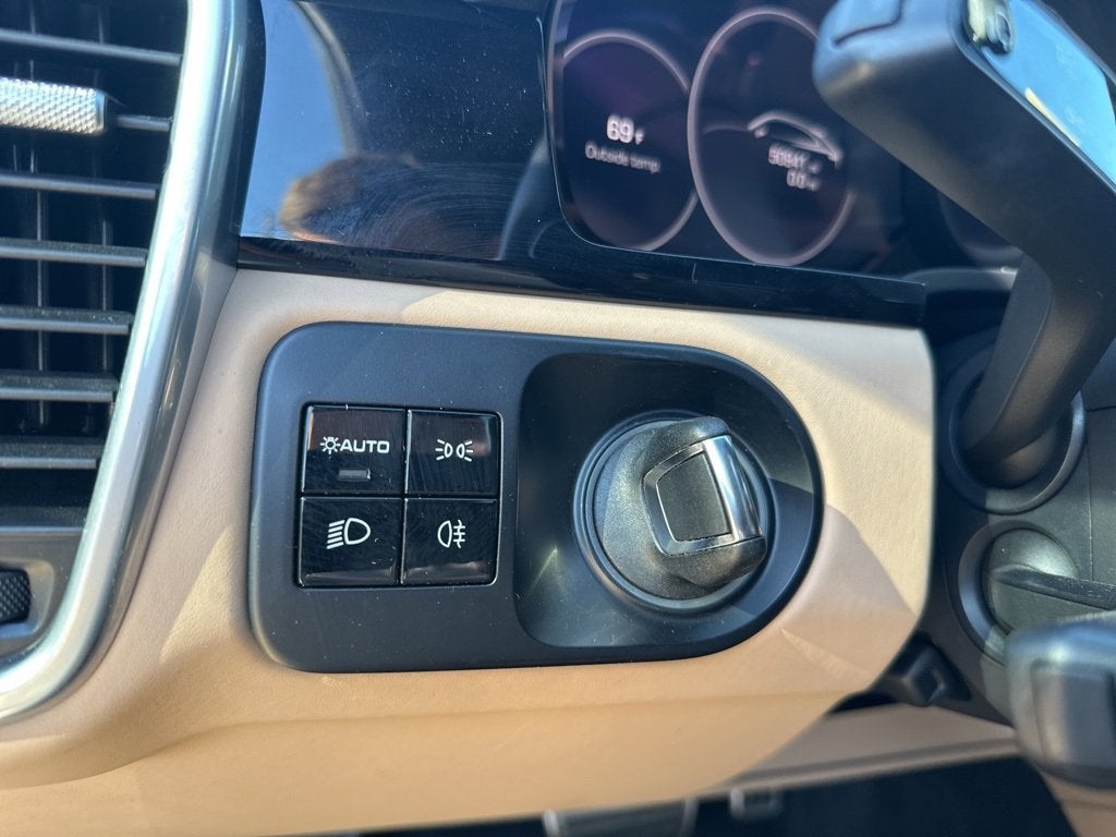 2021 Porsche Cayenne GTS