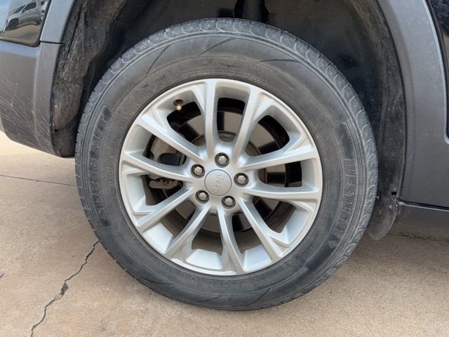 2019 Jeep Cherokee Latitude