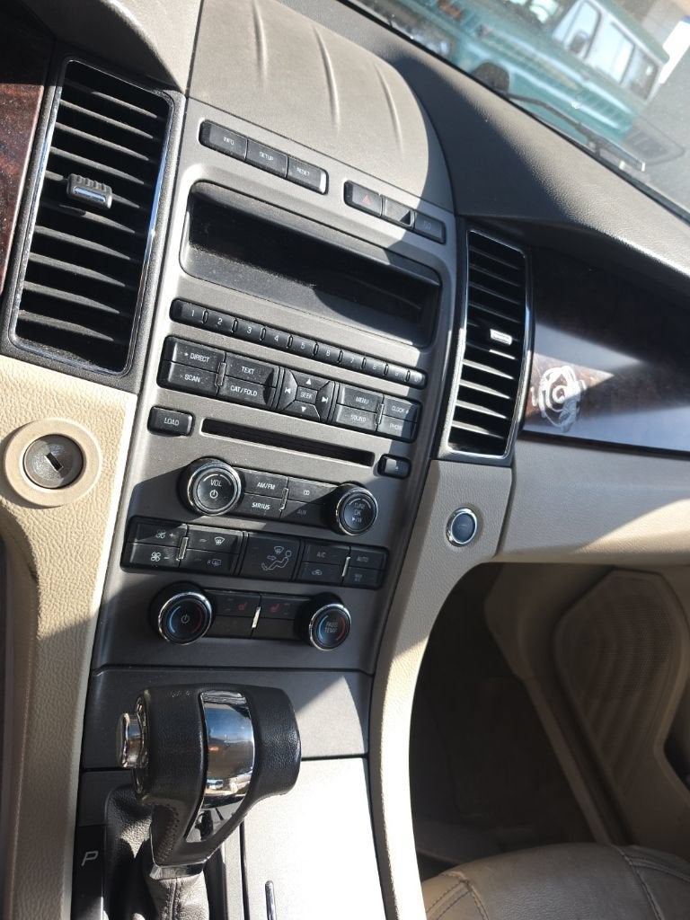 2012 Ford Taurus SEL