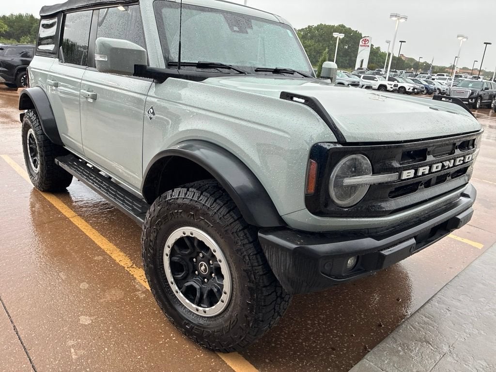 2022 Ford Bronco Base
