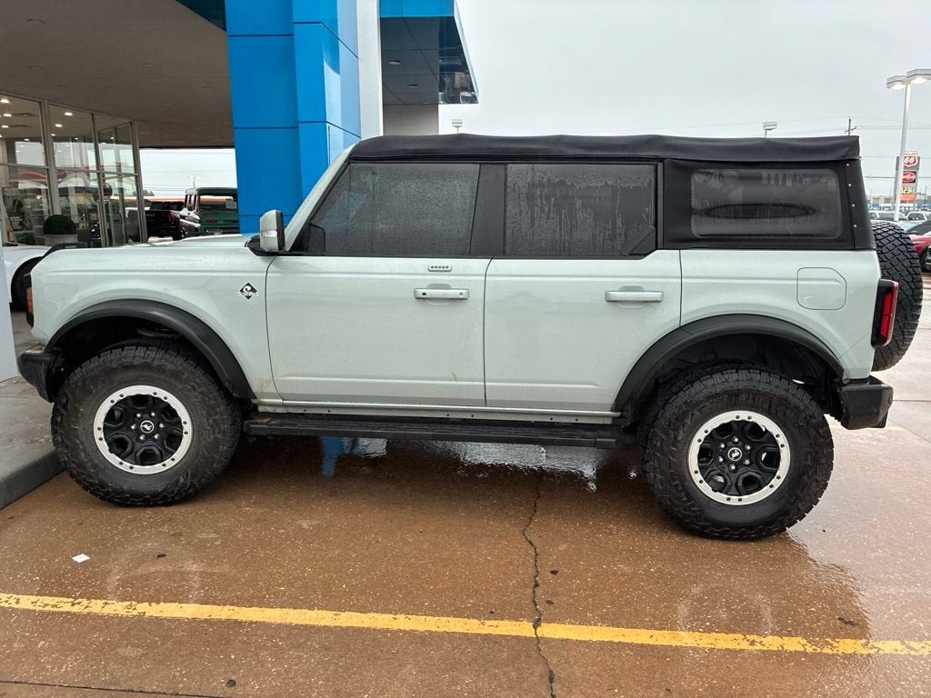 2022 Ford Bronco Base