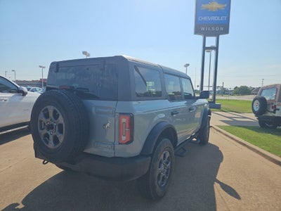 2023 Ford Bronco Base