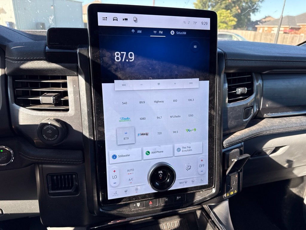 2024 Ford F-150 Lightning Flash