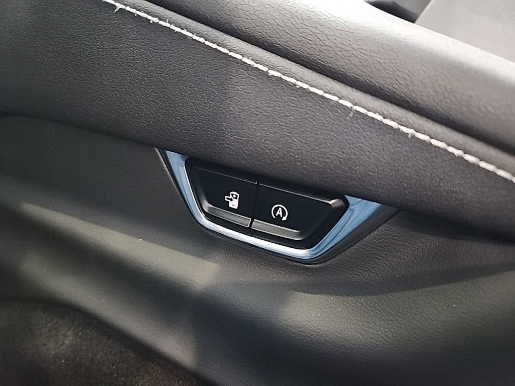 2025 Chevrolet Corvette E-Ray 1LZ