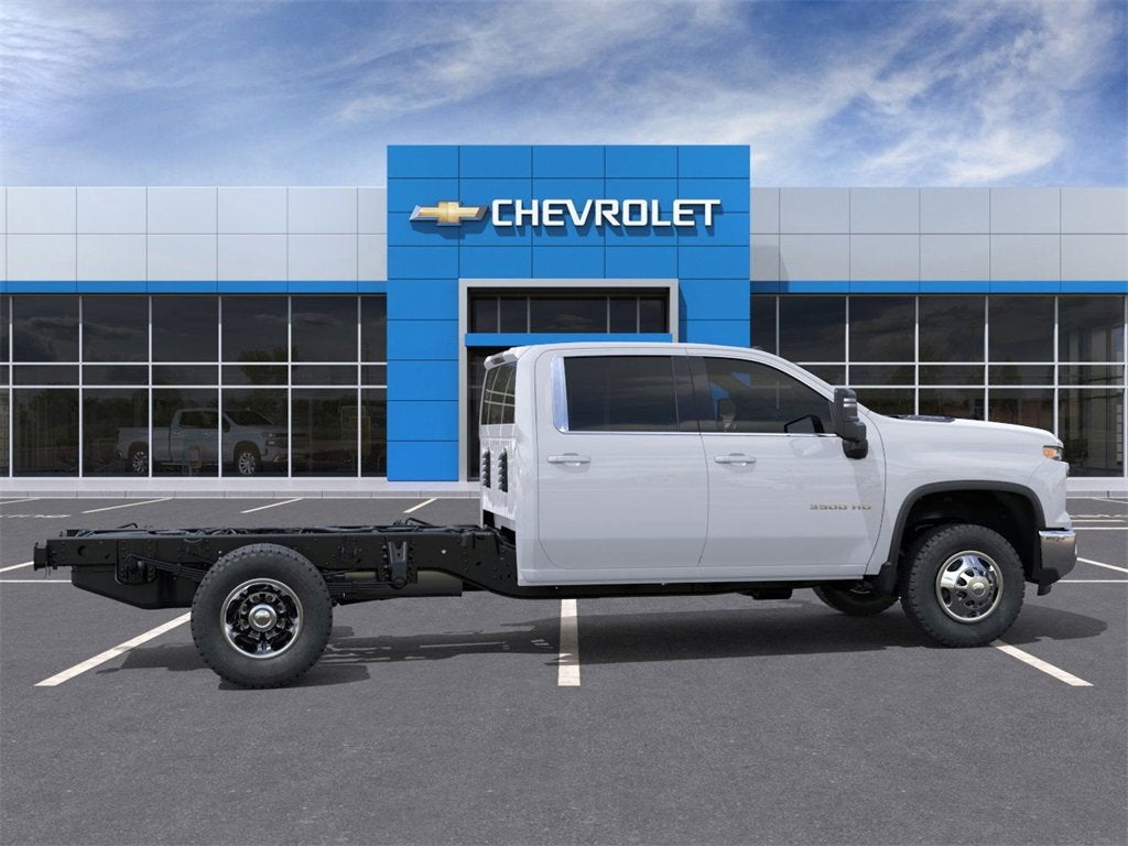 2026 Chevrolet Silverado 3500 HD Chassis Cab LT