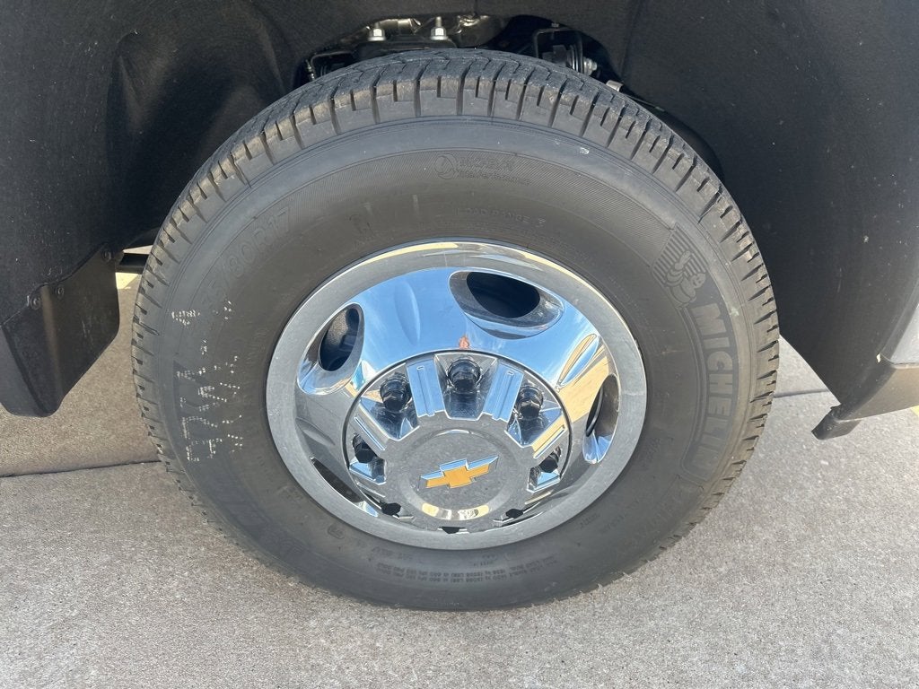 2025 Chevrolet Silverado 3500 HD Chassis Cab LT