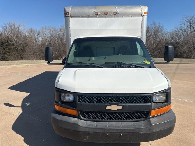 2004 Chevrolet Express Commercial Cutaway C7L