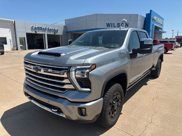 2025 Chevrolet Silverado HD High Country 4WD Crew Cab Long Box SRW's photo