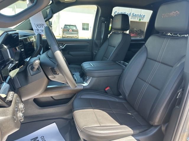 2025 Chevrolet Silverado 3500 HD High Country