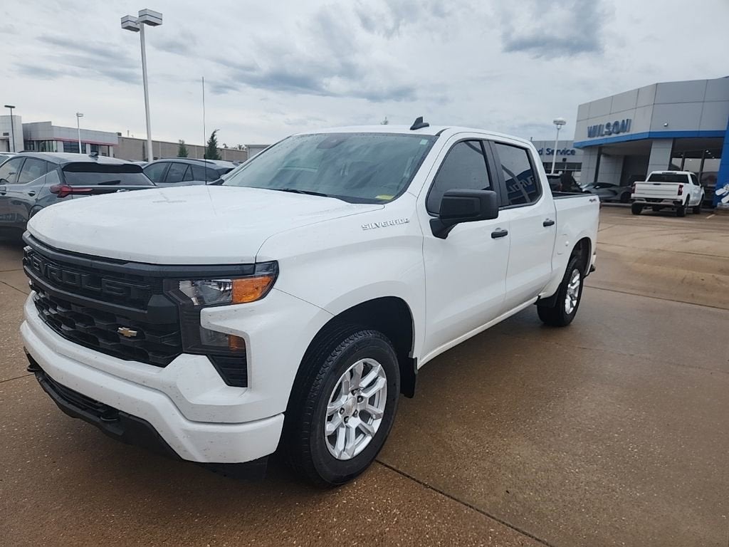 2024 Chevrolet Silverado 1500 Custom