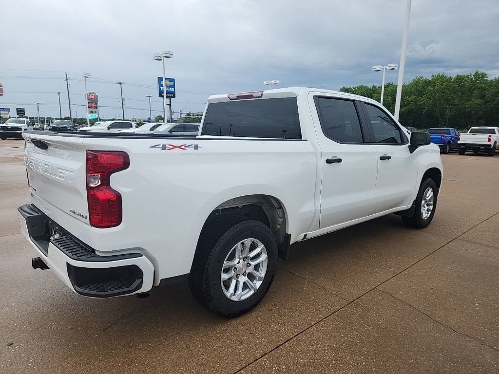 2024 Chevrolet Silverado 1500 Custom