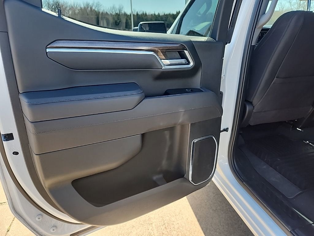 2025 Chevrolet Silverado 1500 LT (2FL)