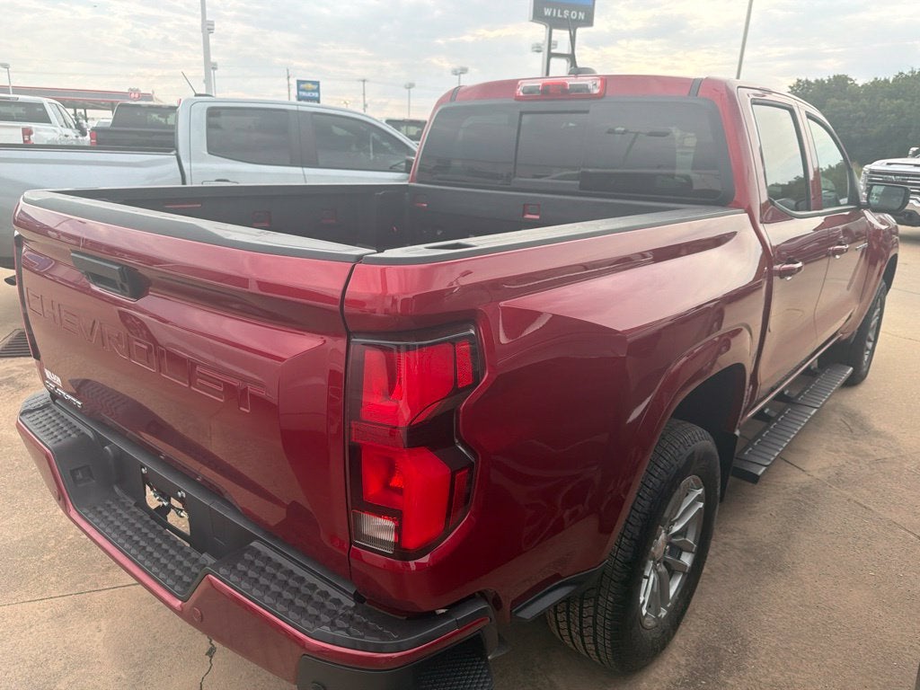 2025 Chevrolet Colorado WT/LT