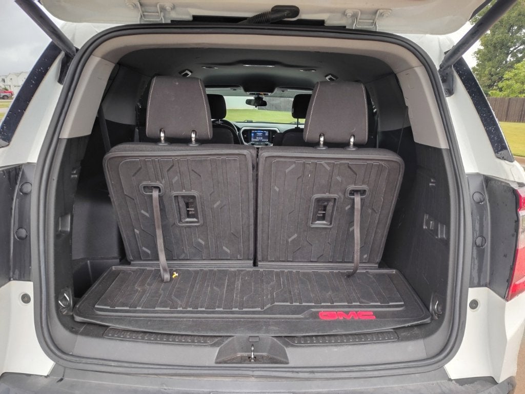 2022 GMC Acadia SLE