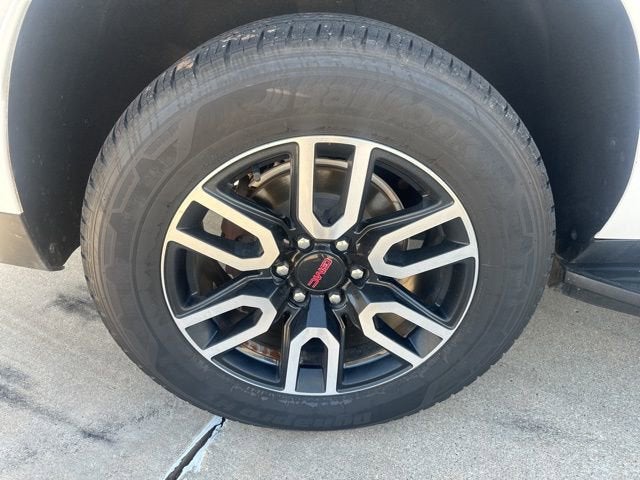 2022 GMC Yukon XL AT4