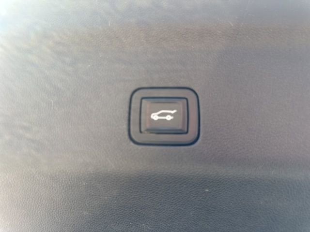 2022 GMC Yukon XL AT4