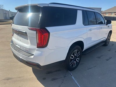 2022 GMC Yukon XL AT4