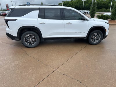 2024 Chevrolet Traverse LT