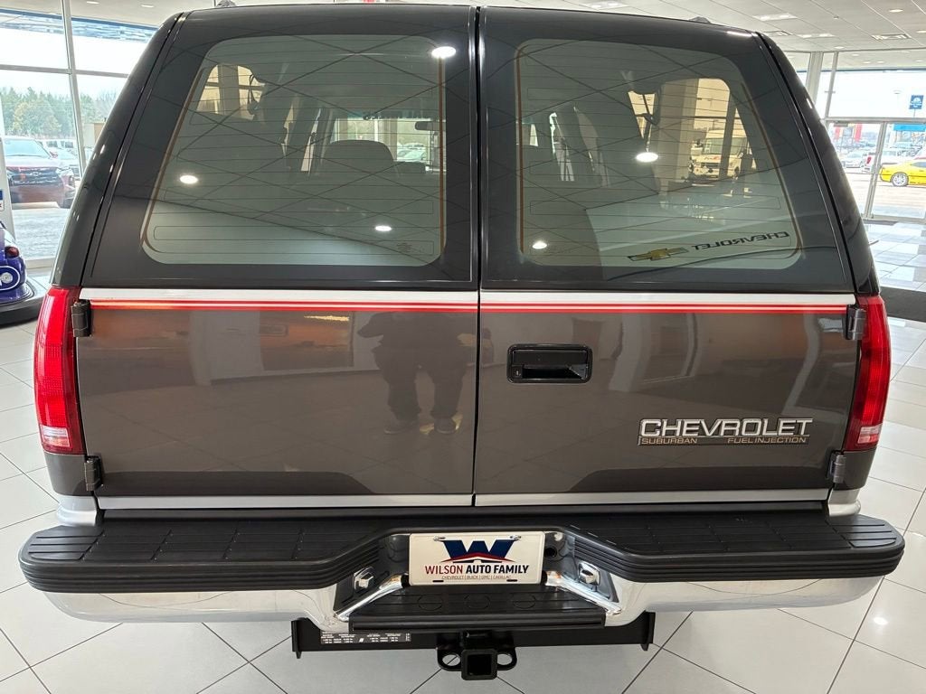 1993 Chevrolet Suburban Base