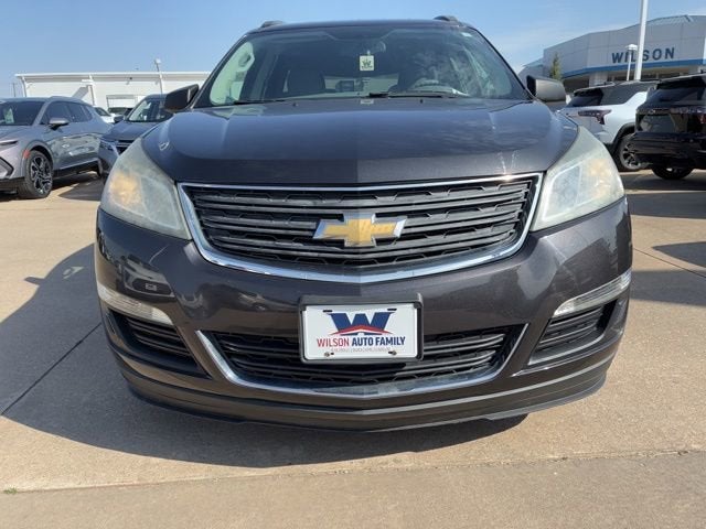 Used 2015 Chevrolet Traverse LS with VIN 1GNKRFED0FJ202117 for sale in Stillwater, OK
