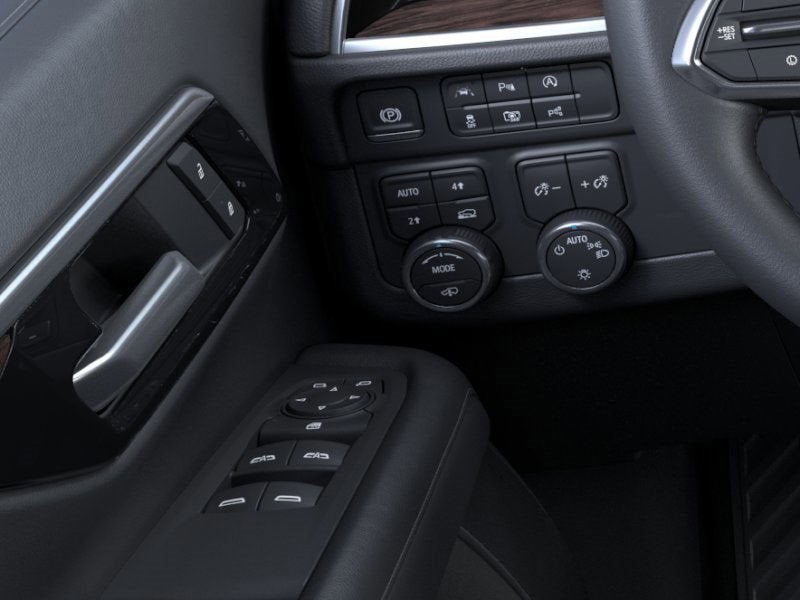 2025 Chevrolet Suburban LS