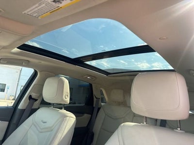2017 Cadillac XT5 Luxury FWD