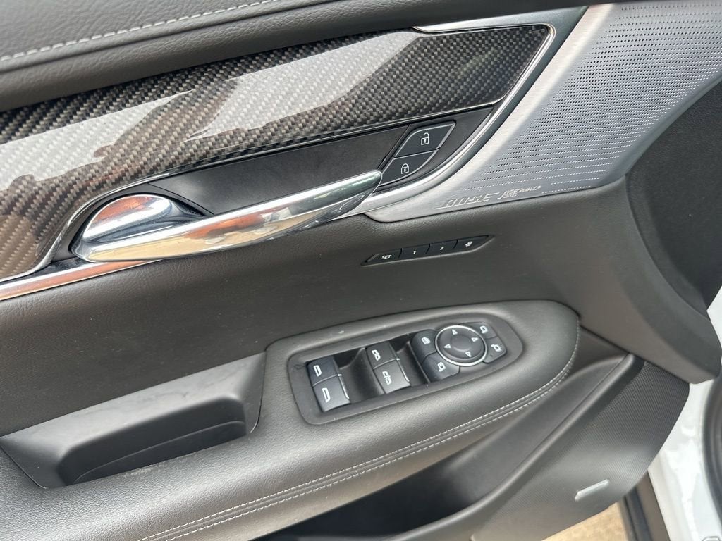 2025 Cadillac XT6 Sport