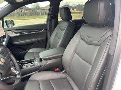 2025 Cadillac XT6 Sport