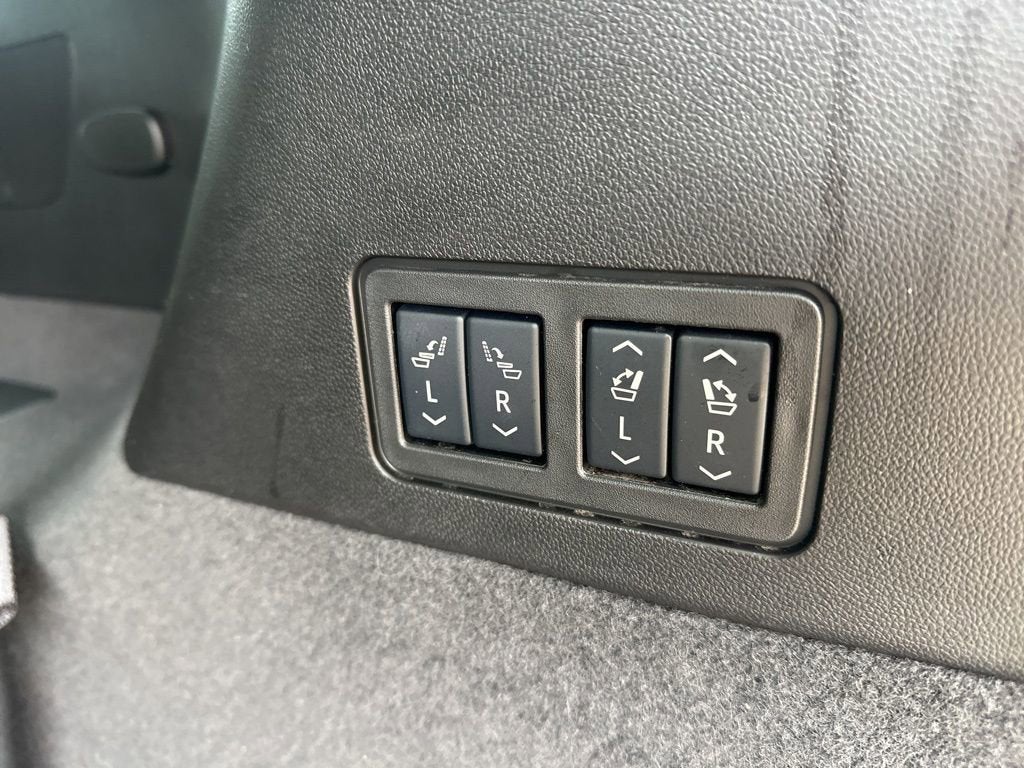 2025 Cadillac XT6 Sport