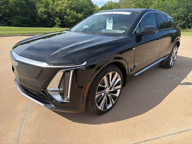 2025 Cadillac Lyriq Luxury 3 AWD's photo