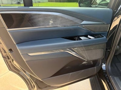 2025 Cadillac ESCALADE IQ Luxury 2